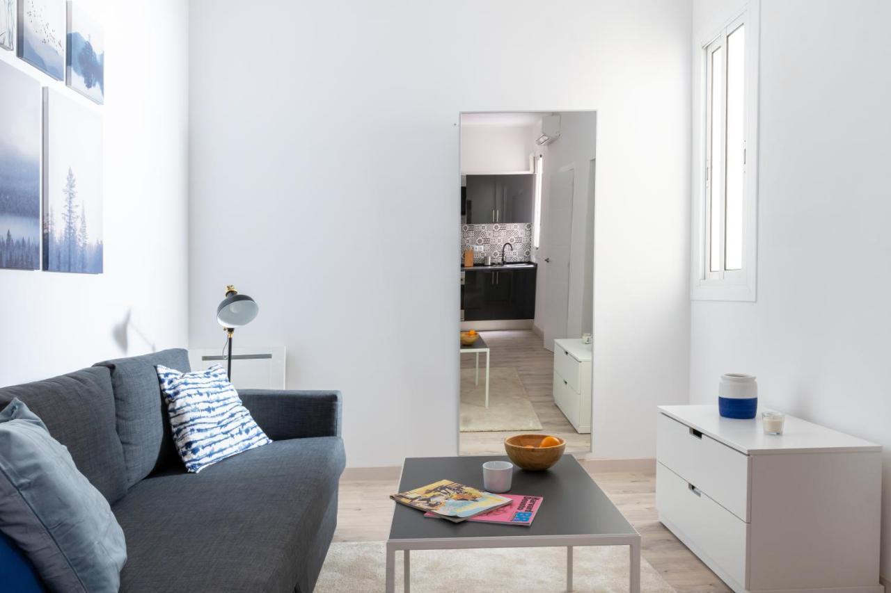 Cozy Studio Apartment 5 Min From Camp Nou Barcelona Exterior foto